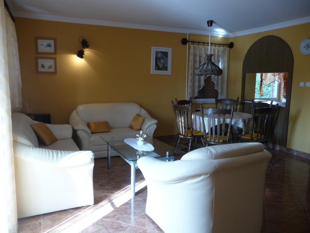 Edina Apartman Zalakaros Zimmer foto